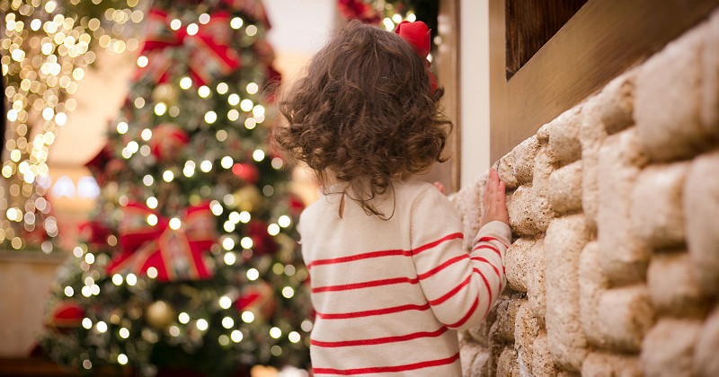 Christmas, coronavirus and separation: what are the rules around taking children away from home?